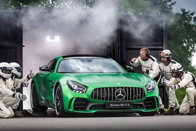 04_Mercedes-AMG_GT_R_Lewis_Hamilton