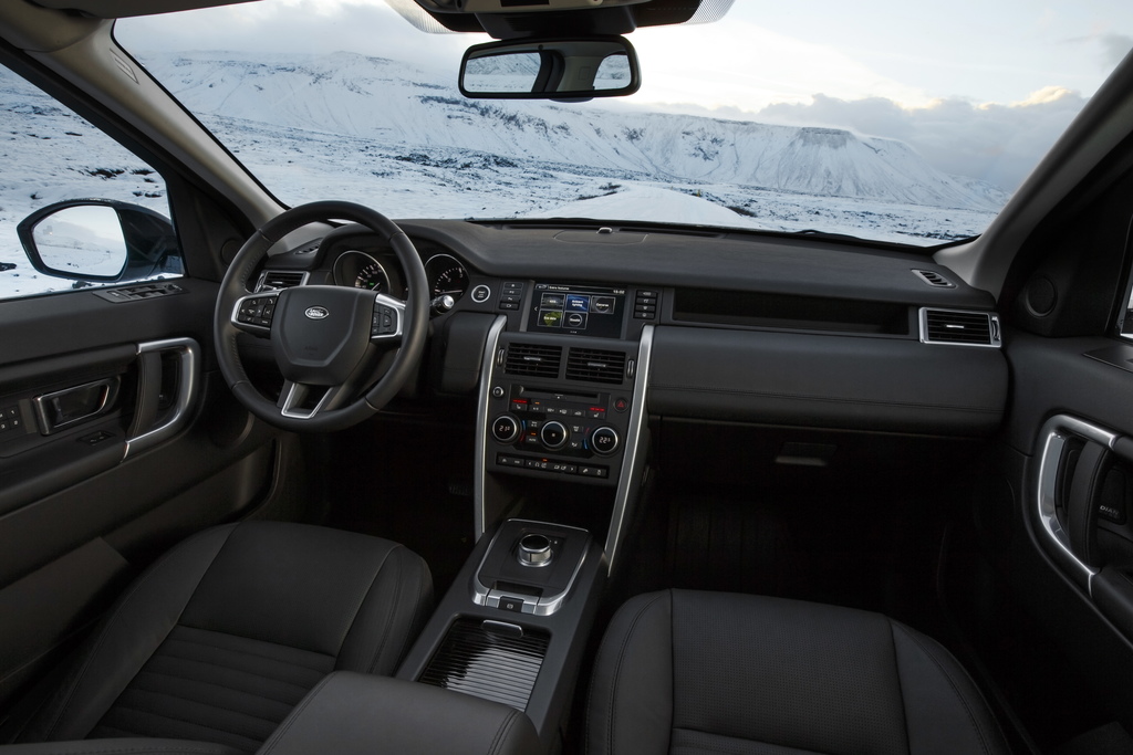 Land Rover Discovery Sport interior