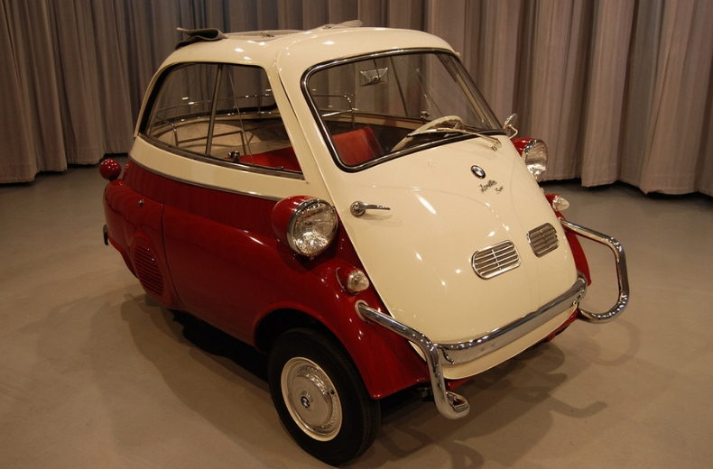 Weirdest cars - BMW Isetta