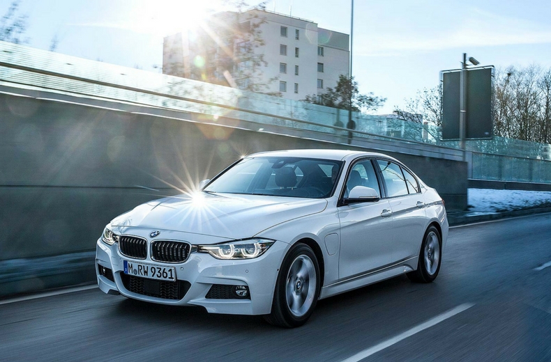 Best hybrid 2017 BMW 330